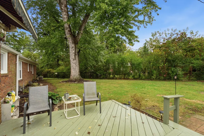 Seating on the rear deck